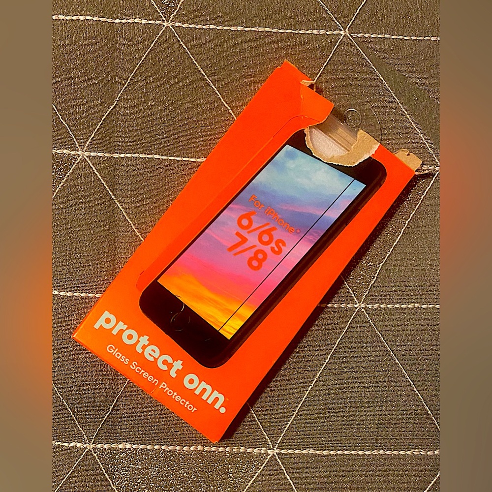 iPhone Glass Screen Protector (6/6s/7/8) by protect onn.